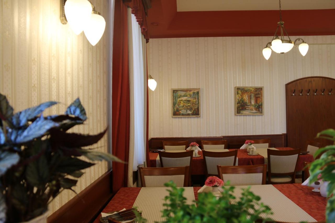 Penzion Porici Trutnov Buitenkant foto