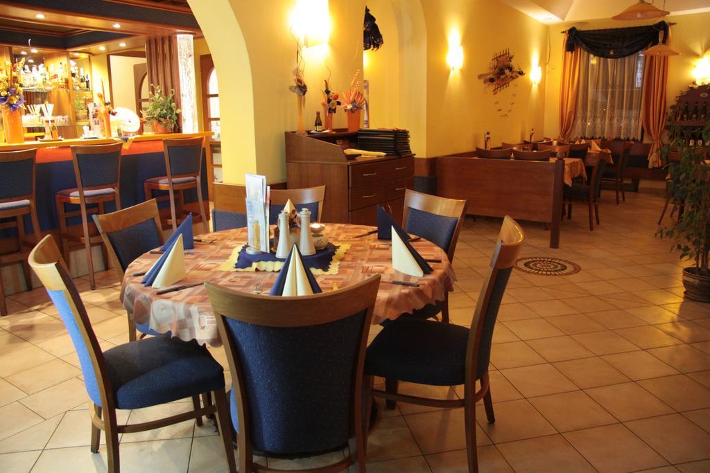 Penzion Porici Trutnov Buitenkant foto