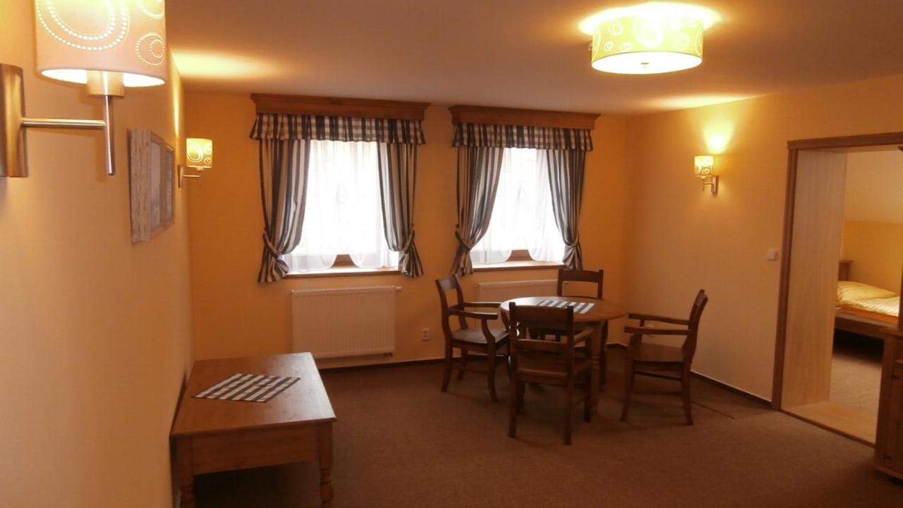 Penzion Porici Trutnov Buitenkant foto